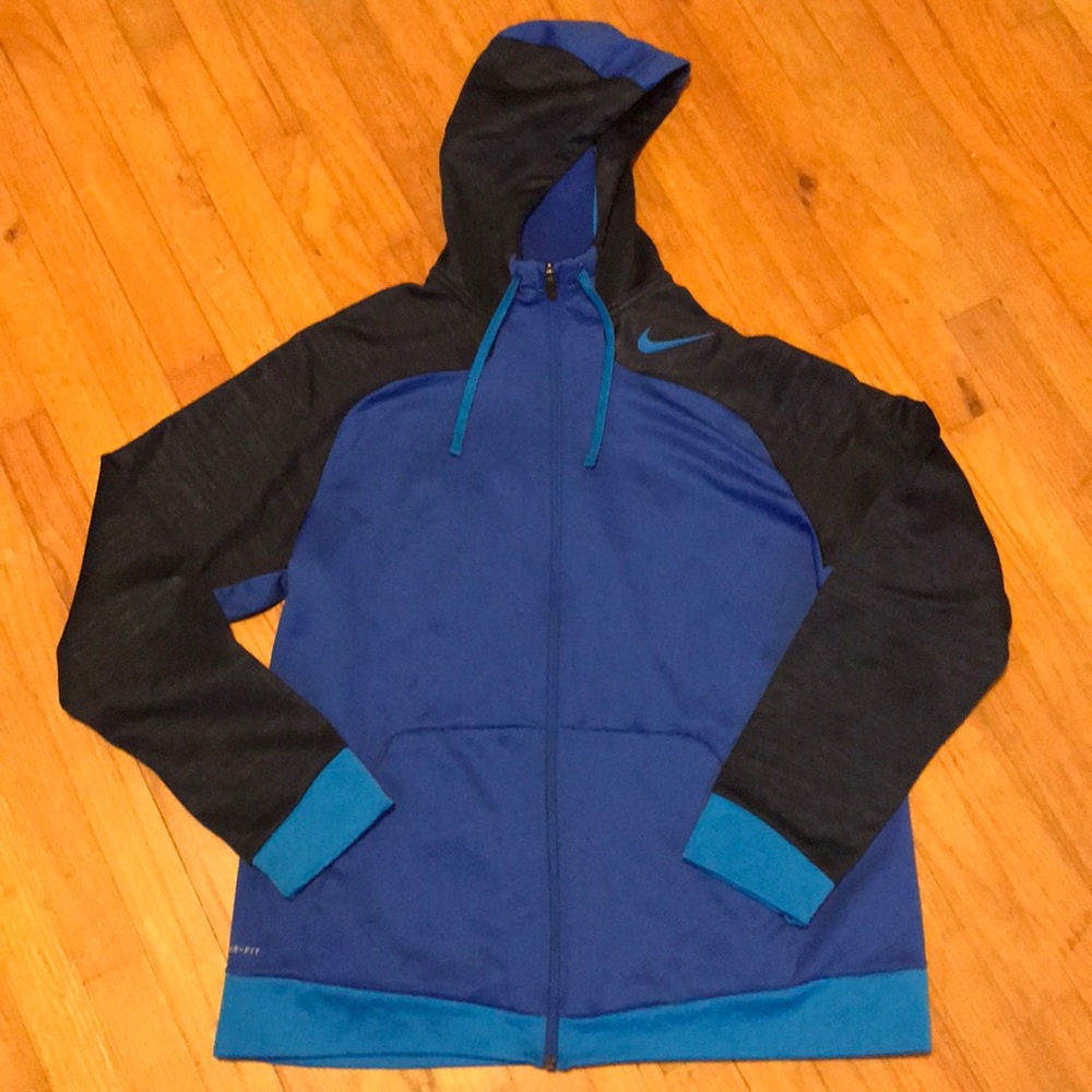 NIKE therma-fit full zip hoodie